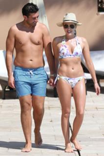 Lydia Bright feet photo 9