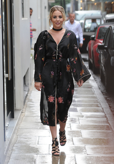 Lydia Bright feet photo 10