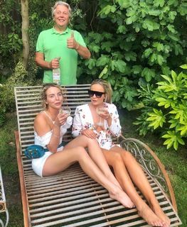 Lydia Bright feet photo 9