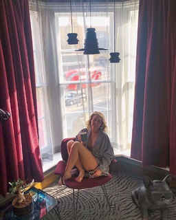 Lydia Bright feet photo 8