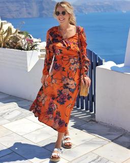 Lydia Bright feet photo 2