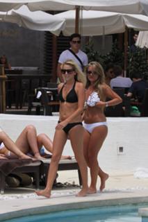 Lydia Bright feet photo 10