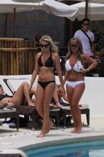 Lydia Bright feet photo 9