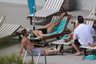 Lydia Bright feet photo 11