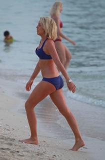 Lydia Bright feet photo 9