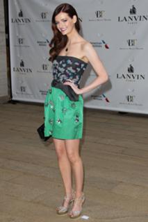 Lydia Hearst feet photo 7
