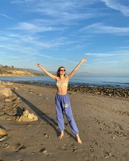Lydia Night feet photo 11