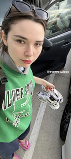 Lydia Night feet photo 4