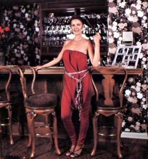 Lynda Carter feet photo thumbnail