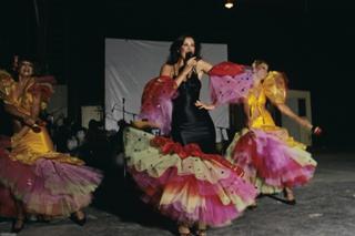 Lynda Carter feet photo thumbnail