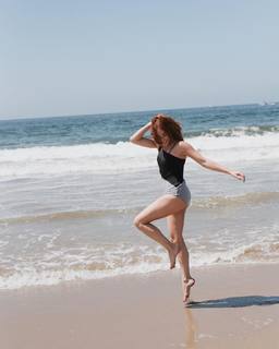 Lyndon Smith feet photo thumbnail
