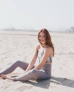 Lyndon Smith feet photo thumbnail