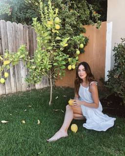 Lyndon Smith feet photo thumbnail