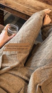 Lyndon Smith feet photo thumbnail