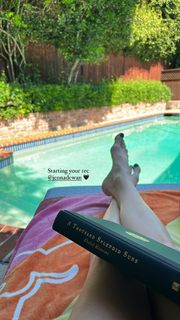 Lyndon Smith feet photo thumbnail
