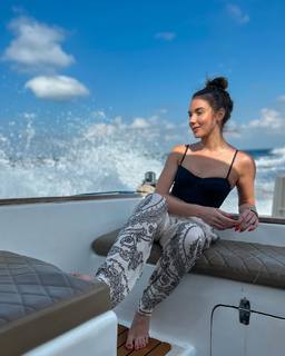 Lyndon Smith feet photo thumbnail