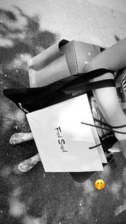 Lyndon Smith feet photo thumbnail