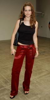 Lyndsy Fonseca feet photo thumbnail
