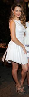 Lyndsy Fonseca feet photo thumbnail