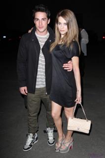 Lyndsy Fonseca feet photo thumbnail