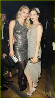 Lyndsy Fonseca feet photo thumbnail