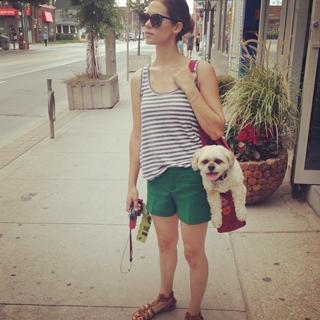 Lyndsy Fonseca feet photo thumbnail
