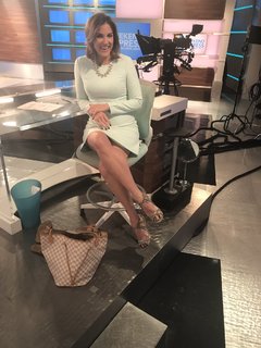 Lynn Berry feet photo 8