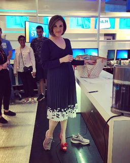 Lynn Berry feet photo 19