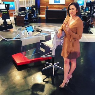 Lynn Berry feet photo 7