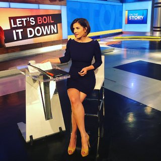 Lynn Berry feet photo 2