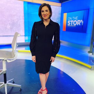 Lynn Berry feet photo 10