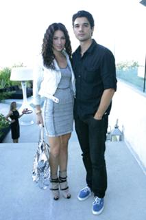Lynn Collins feet photo thumbnail