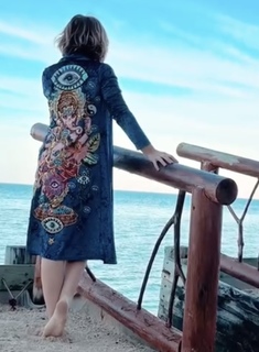Lynn Collins feet photo thumbnail