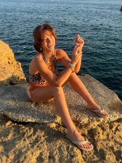 Lynn Collins feet photo thumbnail