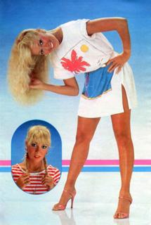 Lynn-Holly Johnson feet photo 3
