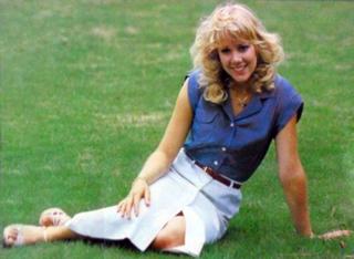 Lynn-Holly Johnson feet photo 1