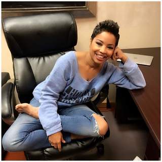 Lynn Toler feet photo 18