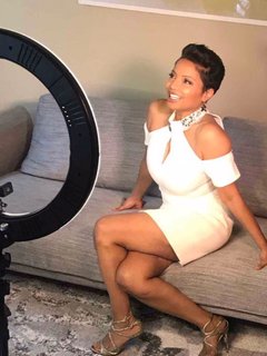 Lynn Toler feet photo 3
