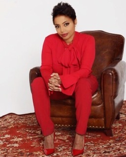 Lynn Toler feet photo 2