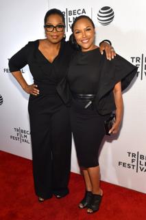 Lynn Whitfield feet photo 4