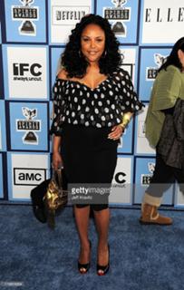 Lynn Whitfield feet photo 10