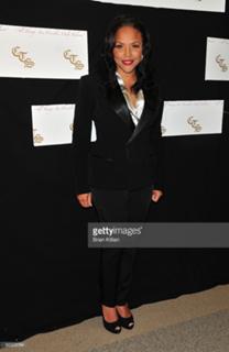 Lynn Whitfield feet photo 3