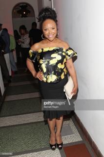 Lynn Whitfield feet photo 17