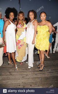 Lynn Whitfield feet photo 9