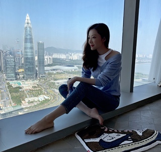 Lynn Xiong feet photo 17