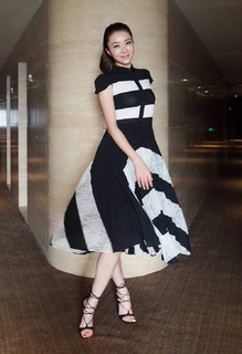 Lynn Xiong feet photo 6