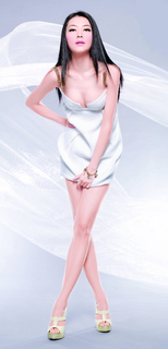 Lynn Xiong feet photo 10