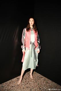 Lynn Xiong feet photo 17