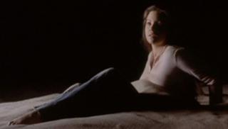 Lynne Frederick feet photo 1