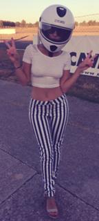 Lyssa Roberts feet photo 8